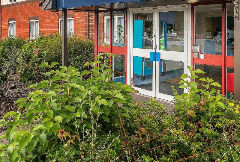 Travelodge Manchester Birch M62 Eastbound Heywood Экстерьер фото